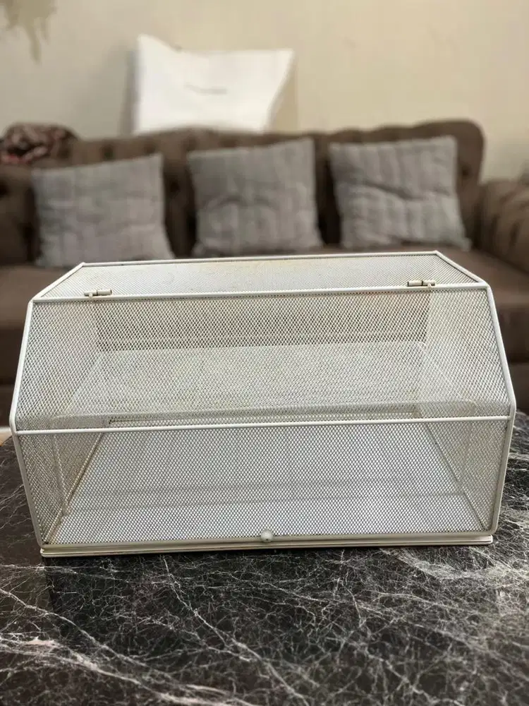 TEMPAT MAKANAN/TUDUNG SAJI