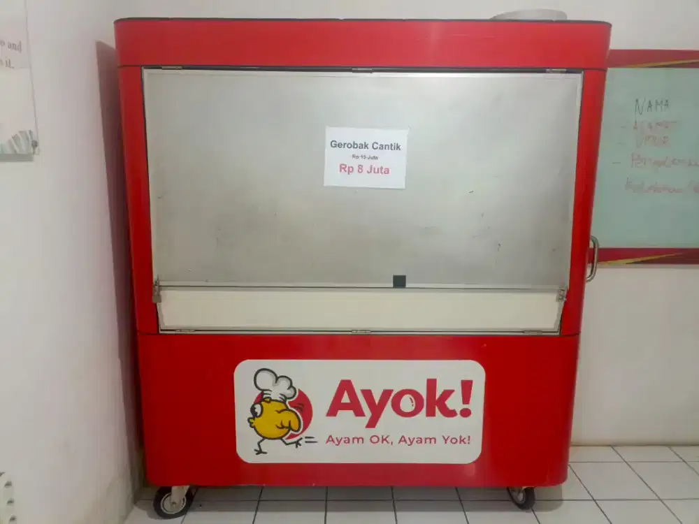 Gerobak cantik jual murah, bekas pakai 1 tahunan aja!
