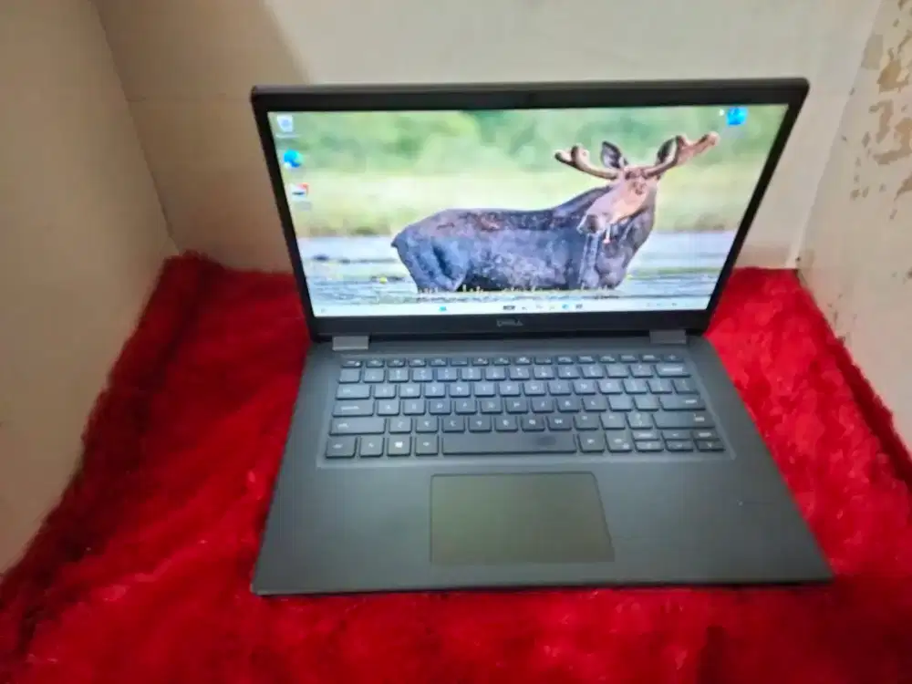 Dell latitude 3410/core i5 gen10+RAM8gb/ssd 256gb /VGA Intel uhd