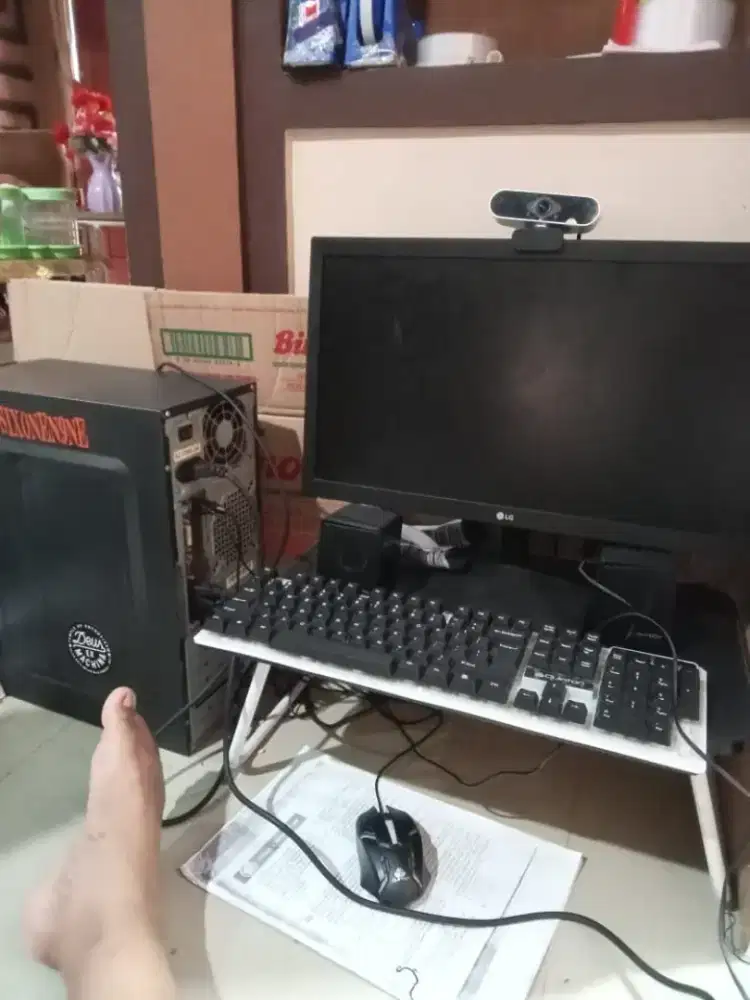 Komputer set lengkap