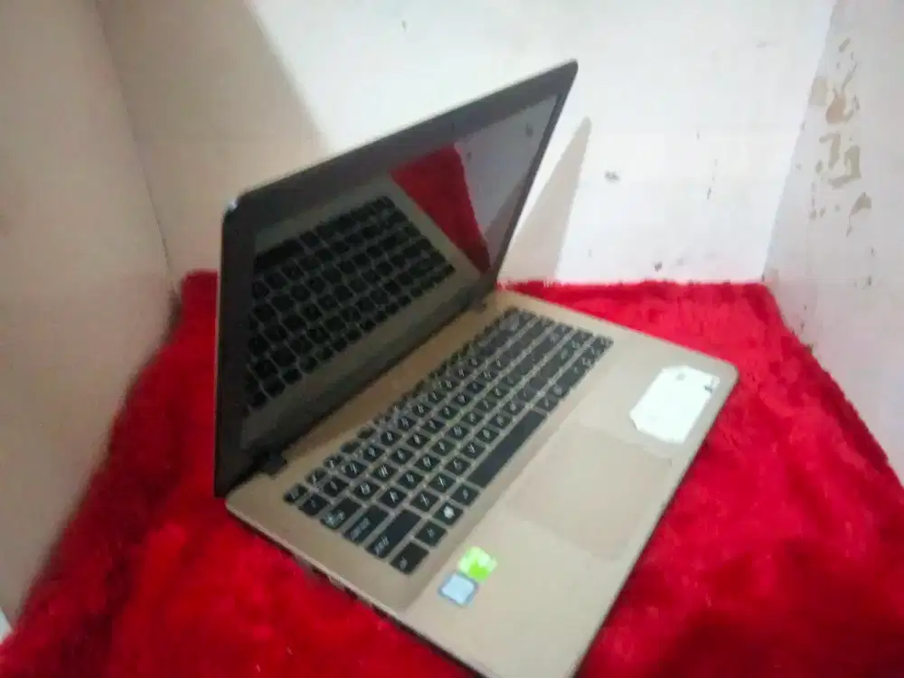 Laptop Asus X442UR/Intel core i5-8550u/RAM8GB/SSD128/VGA Nvidia 930mx