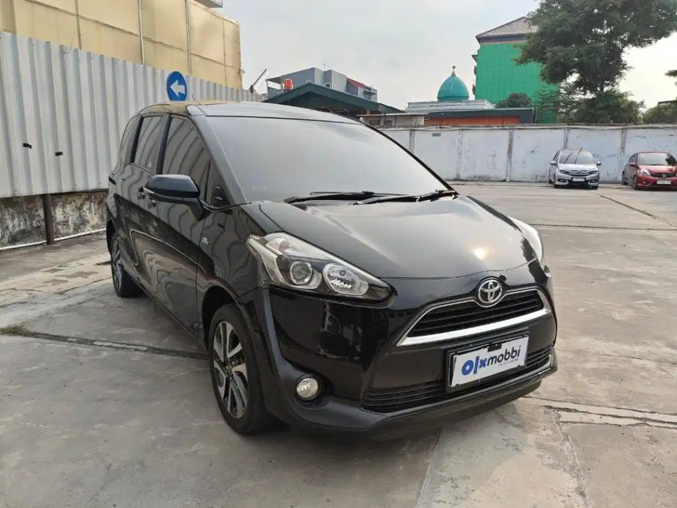 Toyota Sienta 1.5 V Bensin-AT 2019