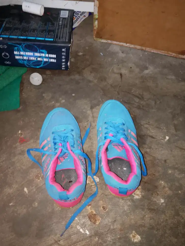 Sepeda Adidas warna biru cocok untuk anak umur 13-14tahun