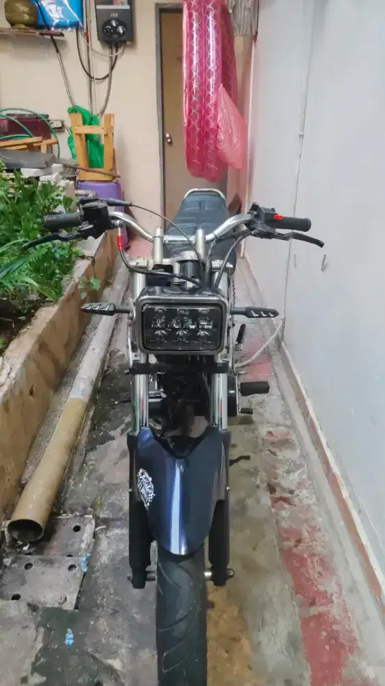 JUAL MOTOR VEGA R tahun 2005