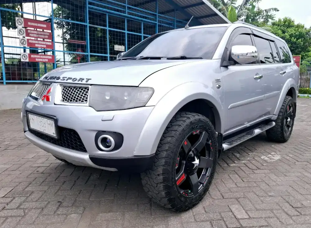 Pajero Sport Dakat istimewa