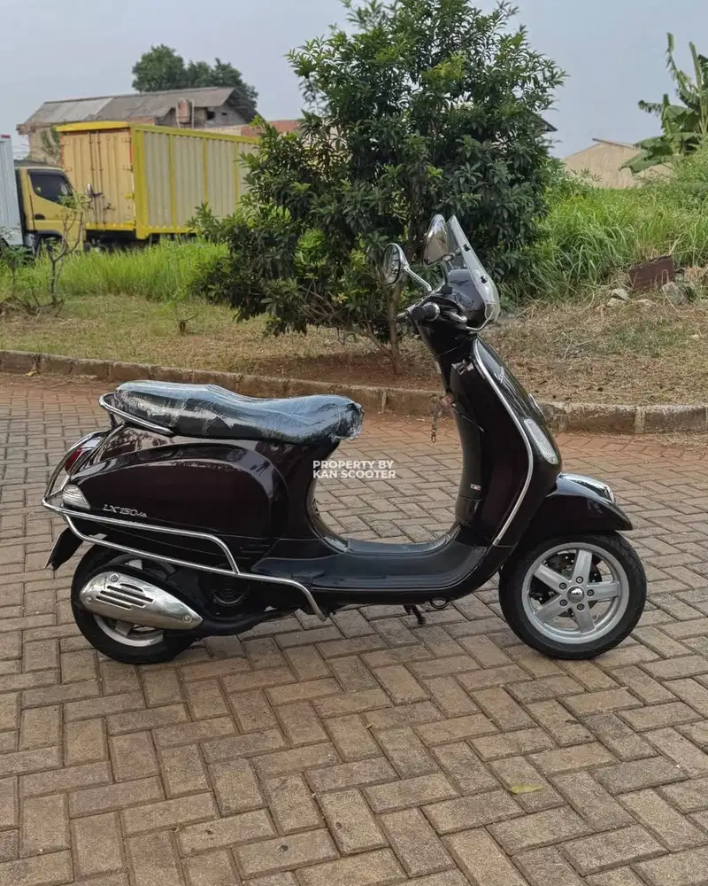 VESPA LX 150 2V 2012 BERGARANSI