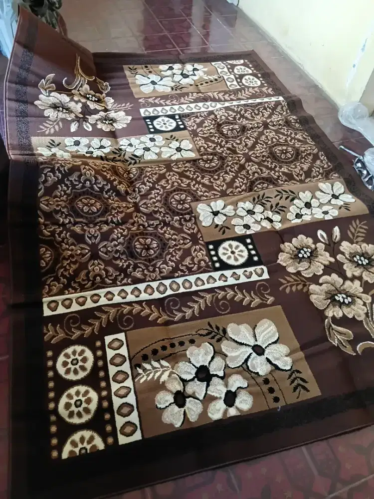 Karpet permadani ukuran 215 x 310