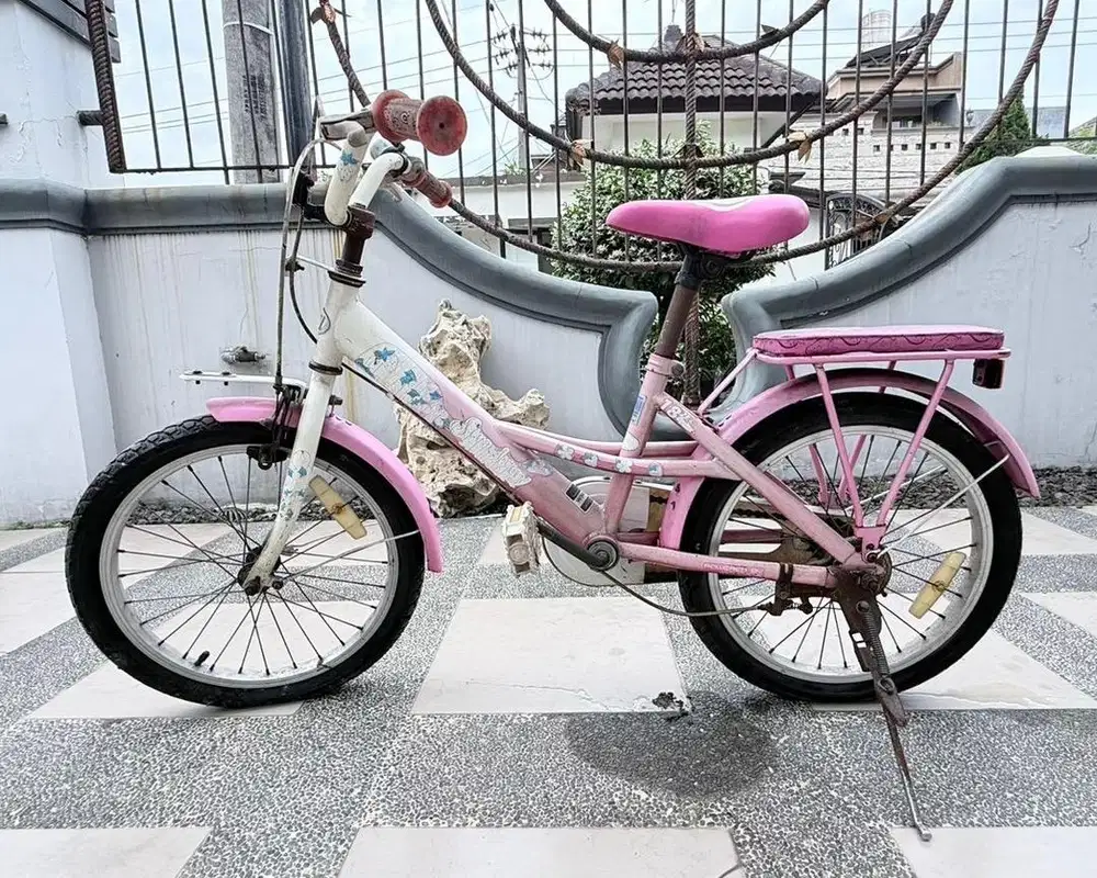 Preloved sepeda anak wimcycle