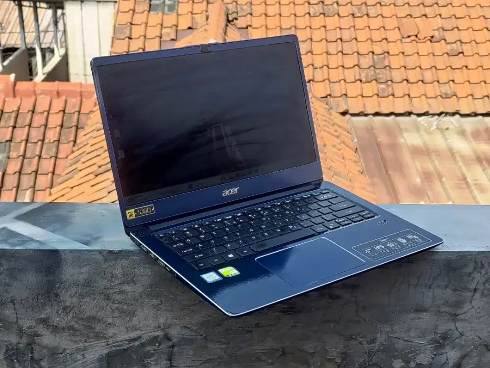 Acer Swift 3 i5-8250U RAM 8GB SSD+HDD VGA MX150 2GB 14 FHD