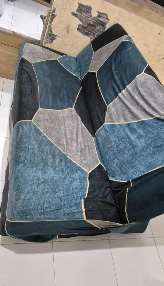 Sofa Bed Minimalis Mewah 160x90 cm Dijual Murah 750K + Bonus Sarung