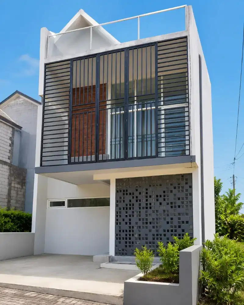 Rumah Baru 2,5 Lantai 3 KT 3 KM  Bathtub & Rooftop, Dekat UB Dieng