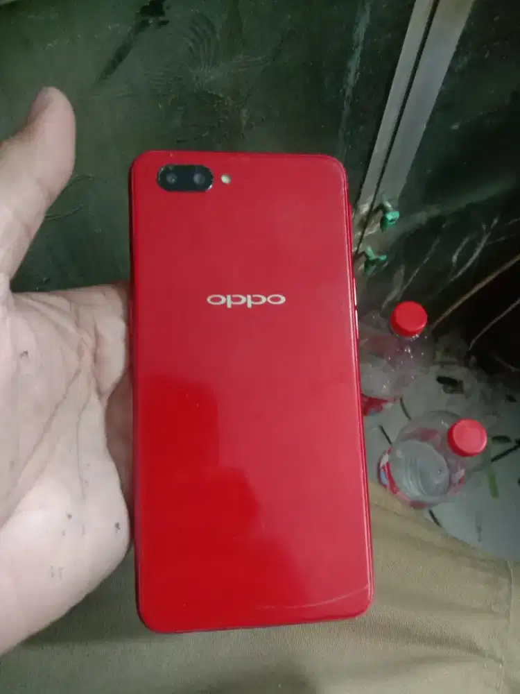 Oppo a3s 2/16gb.hrg nett.hp doang.minus kmra dpn.lain aman