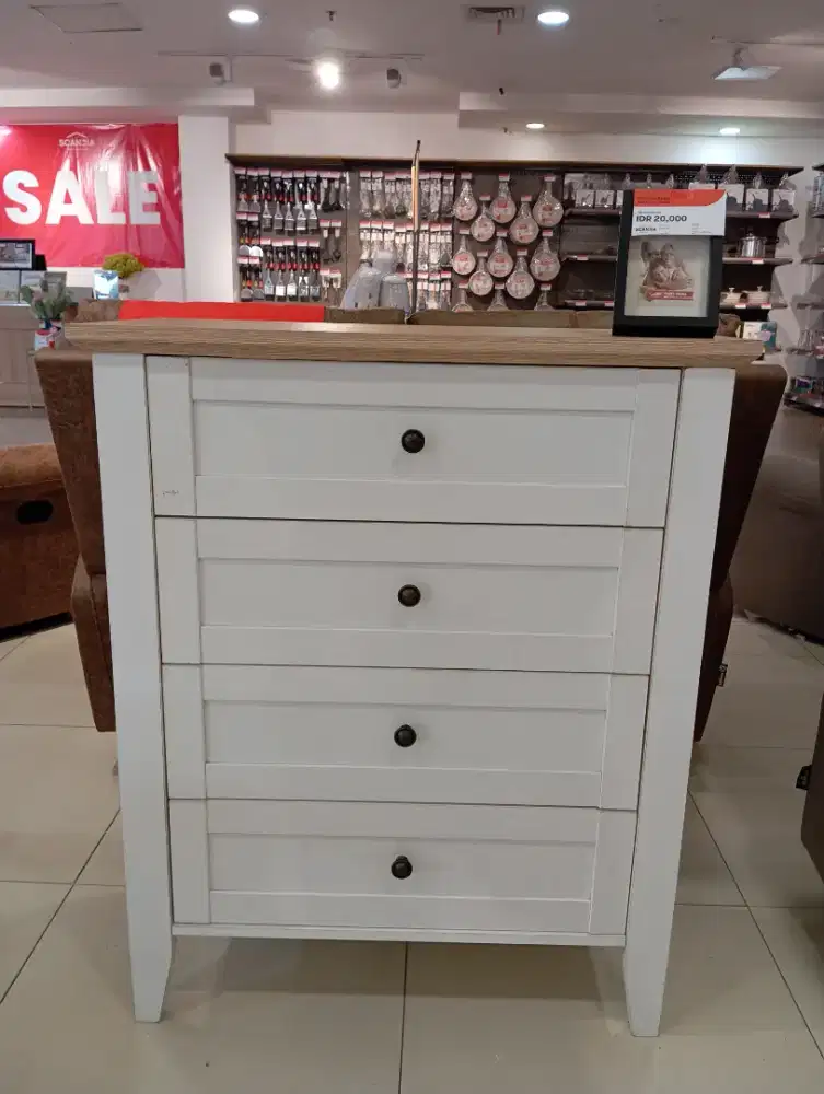 Lemari chest 4 Drawer Chalice