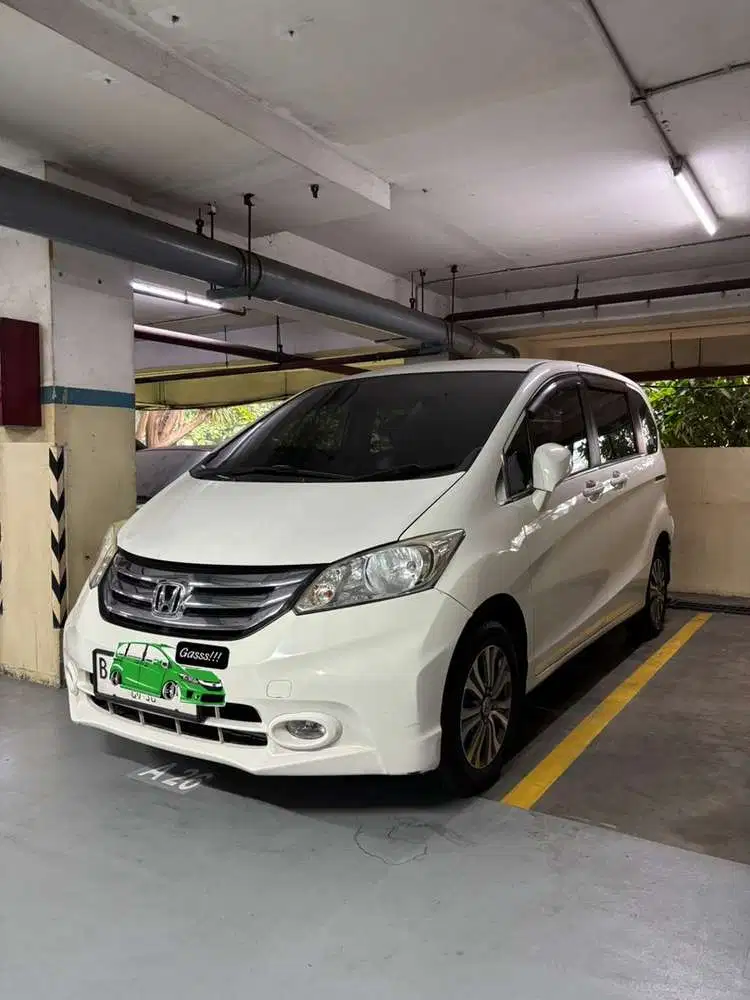Honda Freed 2015 Bensin