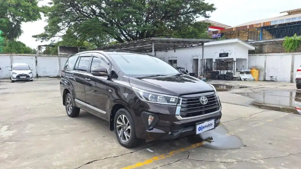 Toyota Kijang Innova 2.0 V Luxury Bensin-AT 2021