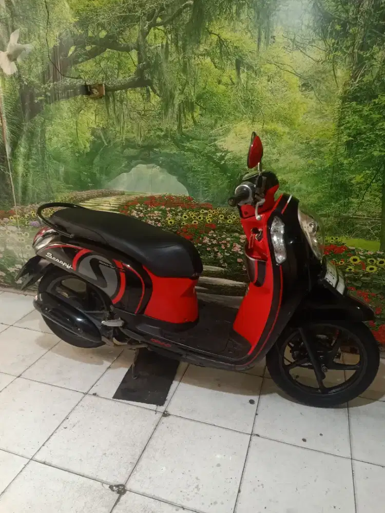 Honda Scoopy sporty th 2014 original istimewa gress