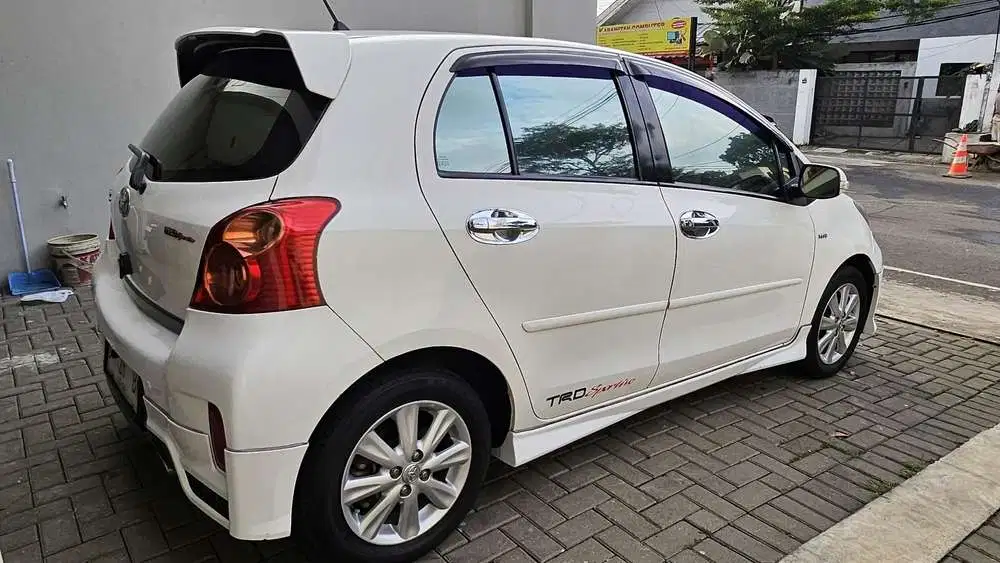 Toyota Yaris 2012 Bensin
