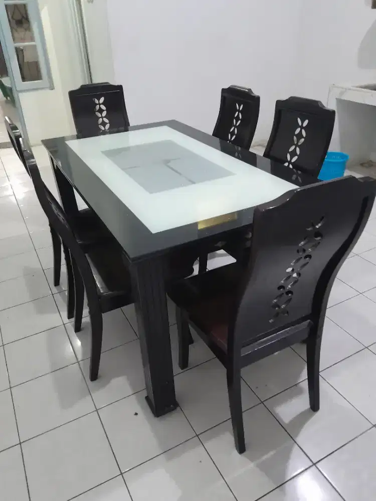 Meja makan kayu kaca 6 kursi