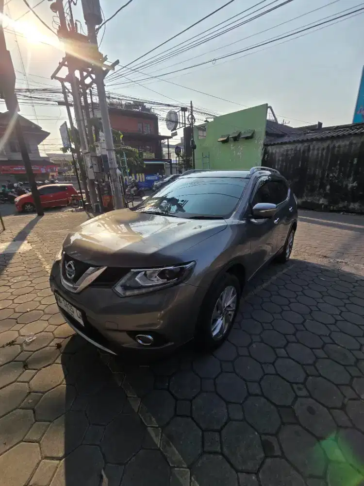 Xtrail T32 2.5 Matic Istimewa