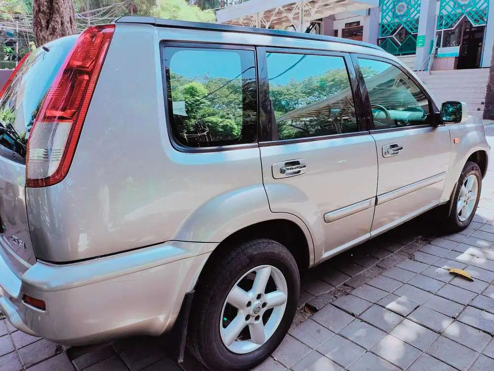 Nissan X-Trail 2005 Bensin