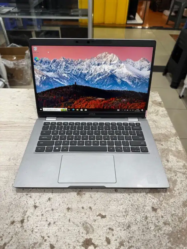 Dell Latitude 5320 – Laptop Bisnis Premium, Cepat & Elegan!
