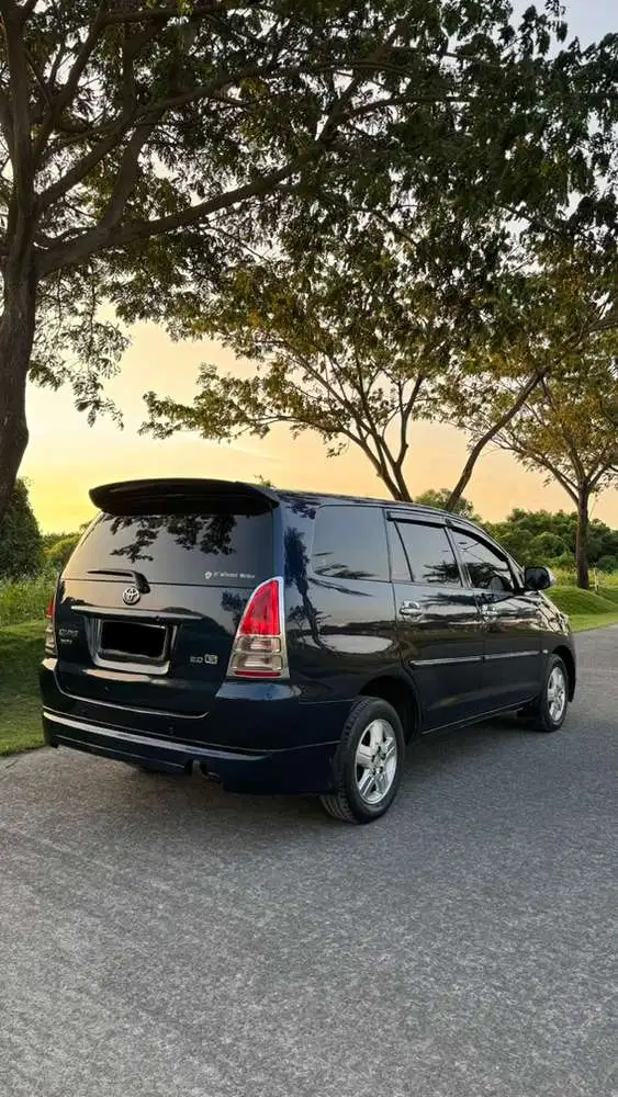 Toyota Kijang Innova 2006 Bensin