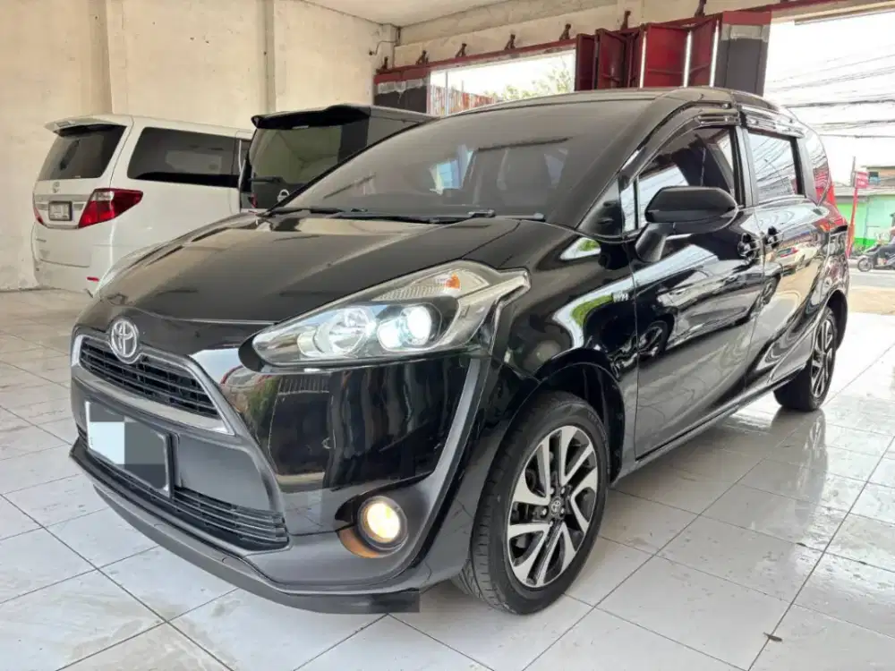 Sienta V At 2016 KM Rendah