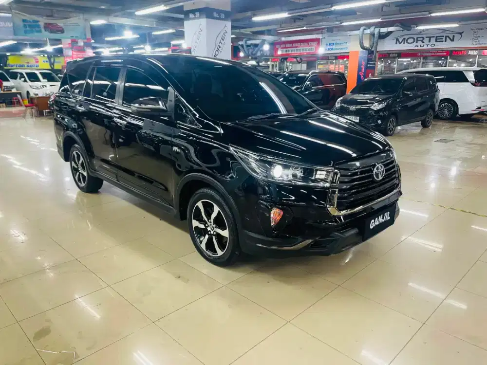 TOYOTA INNOVA VENTURER 2.0 AT 2022