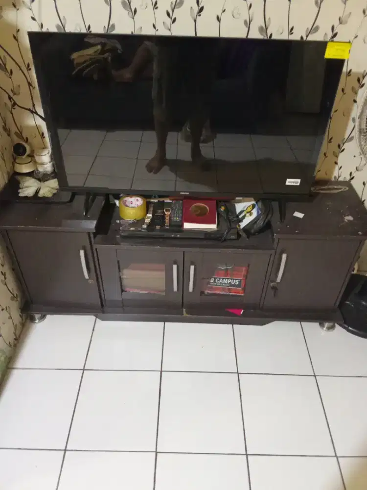 Dijual  Buffett Tv