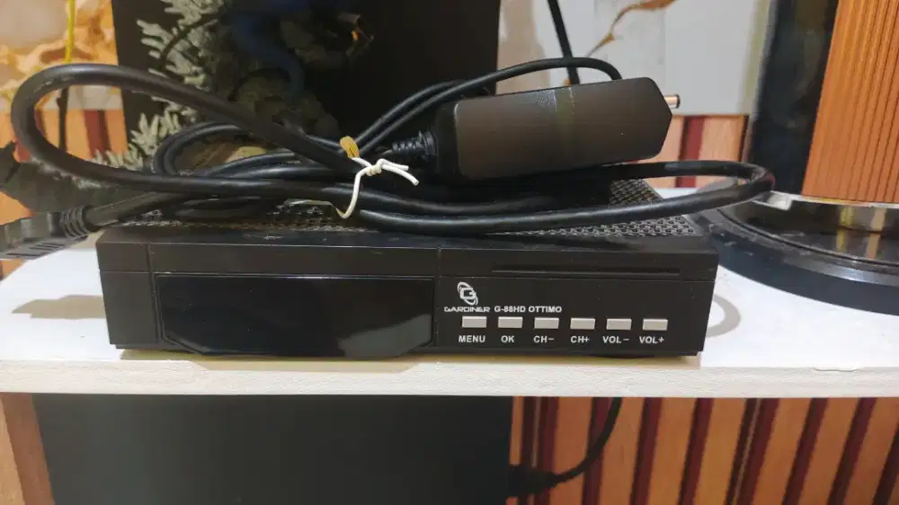 Parabola & receiver K vision Gardiner