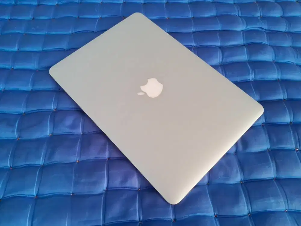 APPLE MB Air 13 Core i5 8GB (NOT-4GB) 128GB 2015 Mulus TANPA DENT Grsi