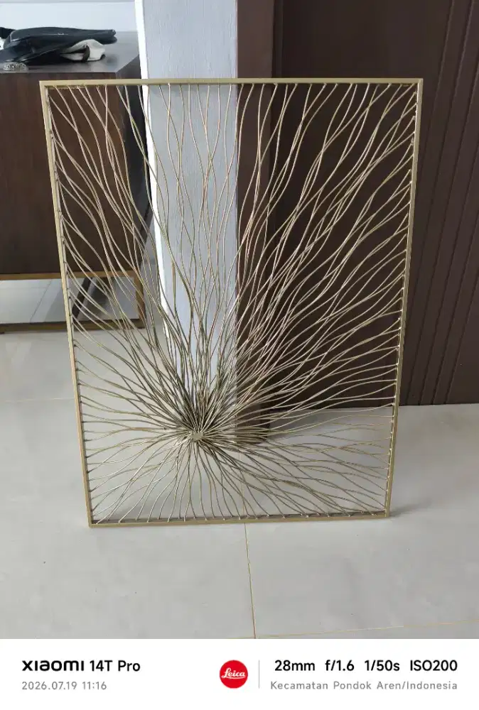 Pajangan dinding besi