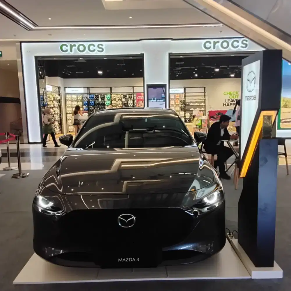 Mazda 3 hatchback machine gray