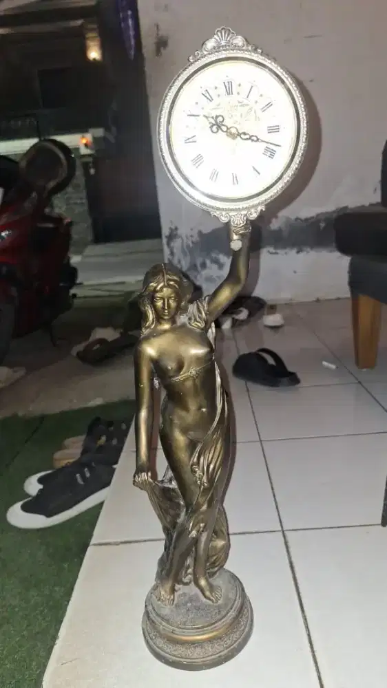 Barang antik bahan kramic