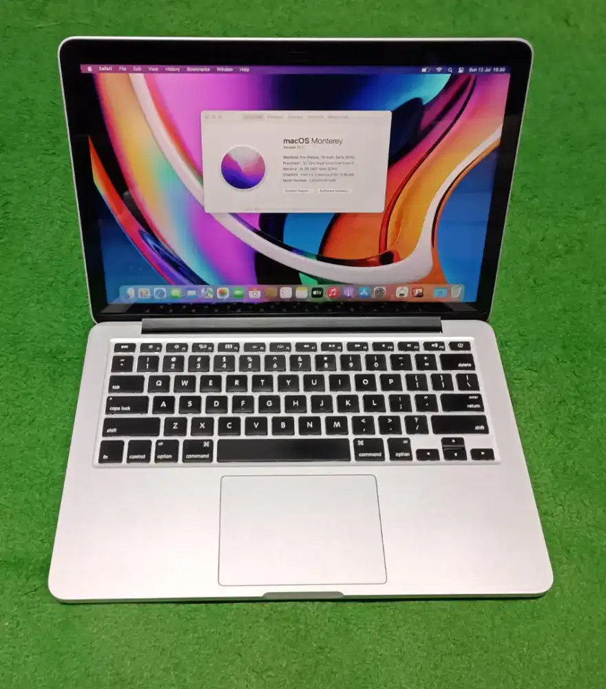 Apple Macbook Pro 2015 13inch i7 16/256 GB Silver Murah