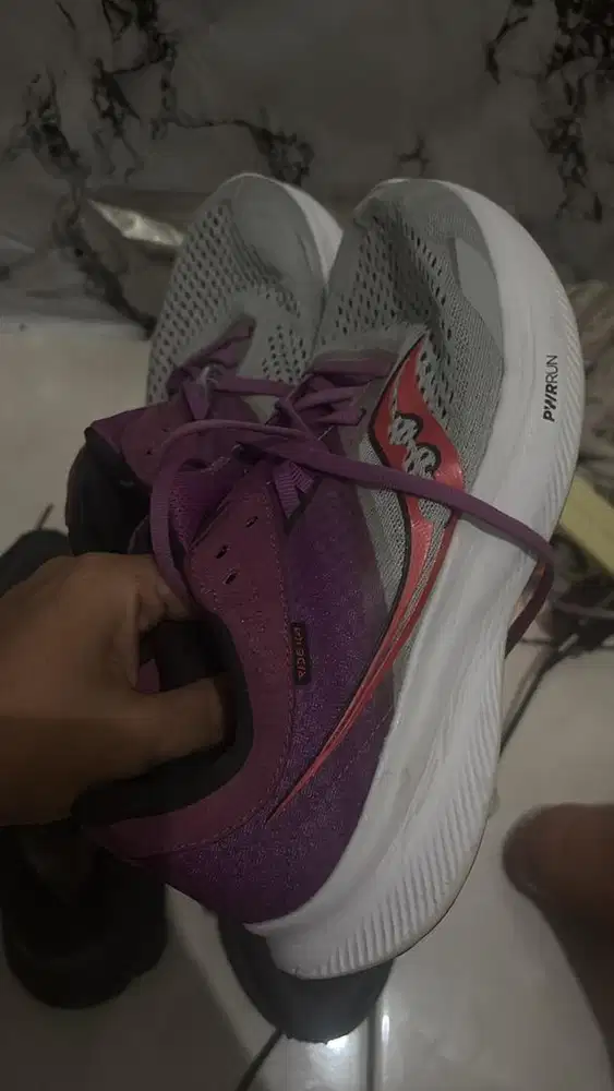 Saucony runing size 41