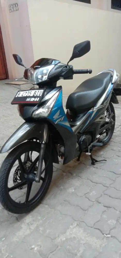 Honda Supra X 125 helm in tahun 2016.