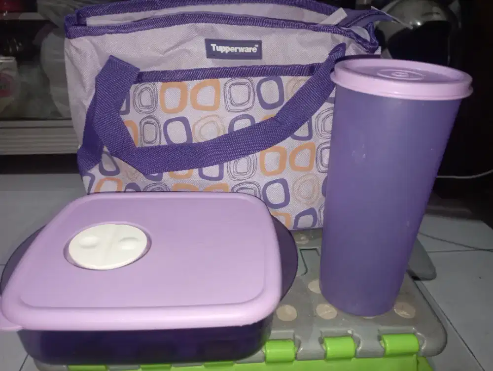 Tupperware New original
