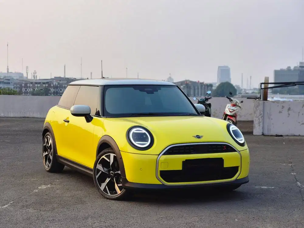 MINI COOPER 2.0 S 3 DOORS 2025/2024 Sunny Side yellow on Black