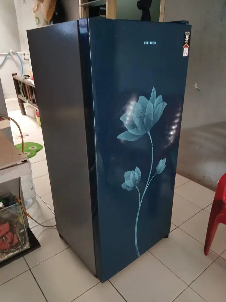 Kulkas politron kondisi 90 % grees 900rb