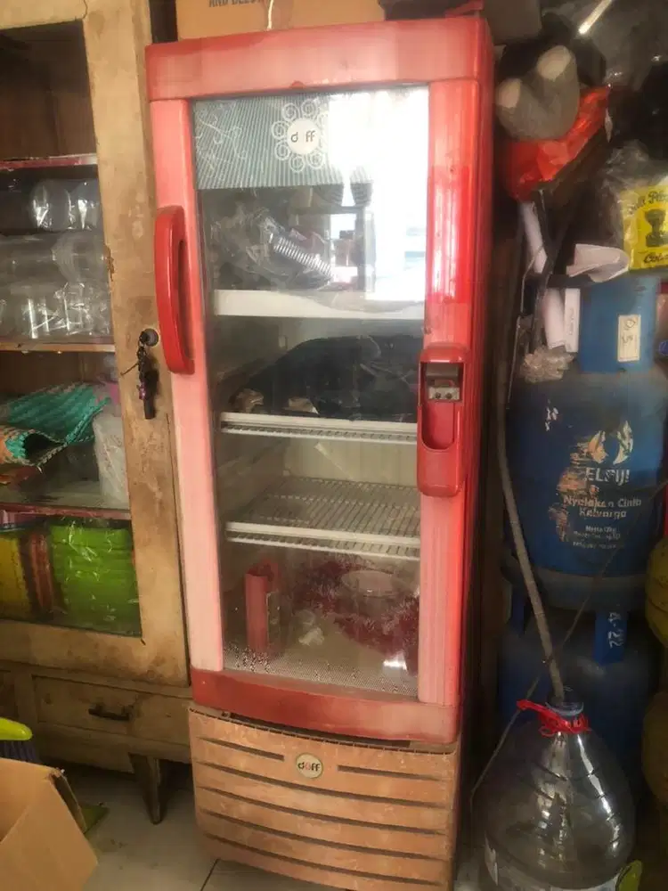 Kulkas frezer ciler