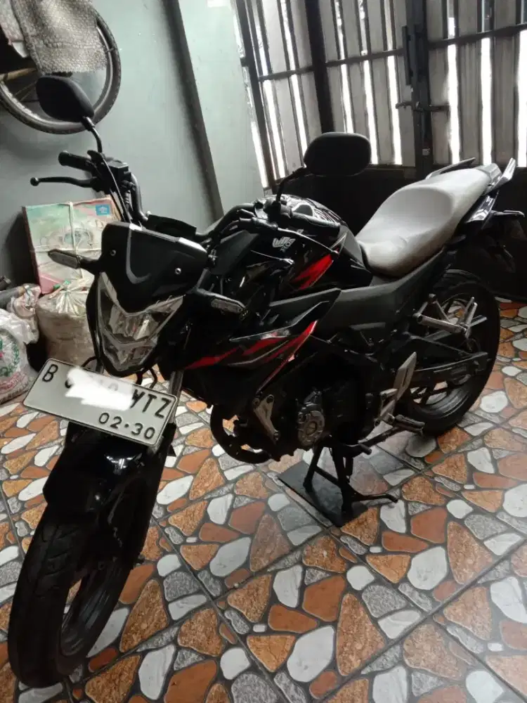 Dijual Cepat Motor Honda CB150R 2020