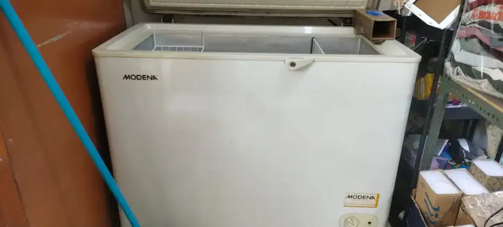 Freezer box modena