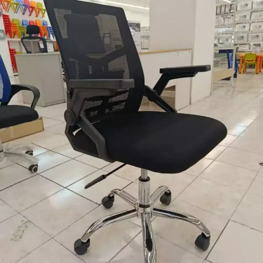 Kursi kantor selma