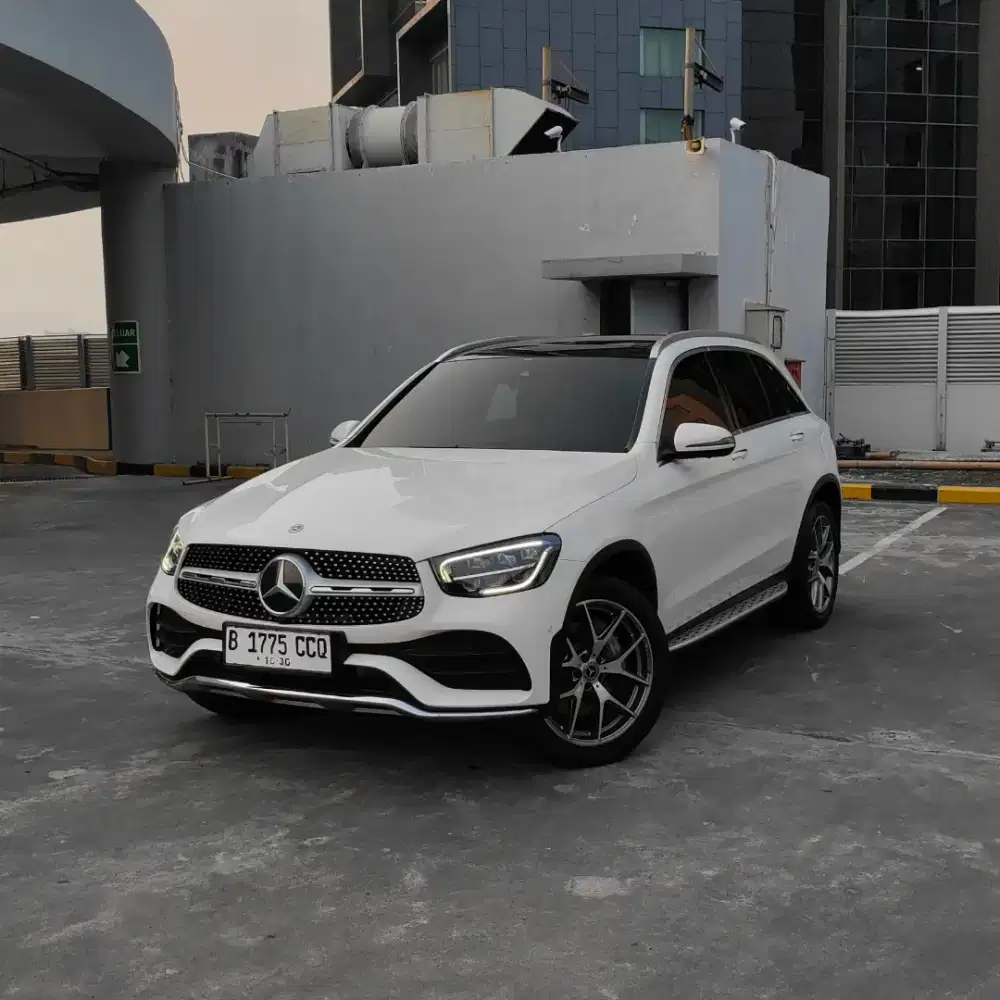2020 Mercedes Benz GLC200 AMG