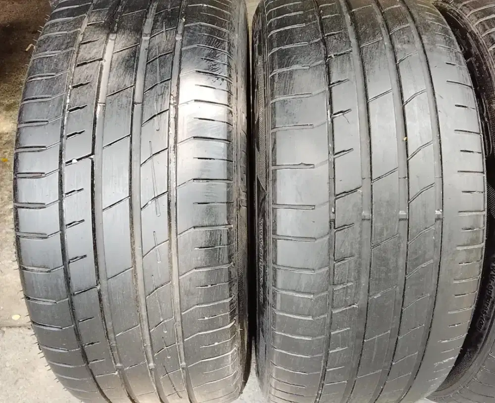 Dijual. 4pc ban 225/55 18 merk accelera
