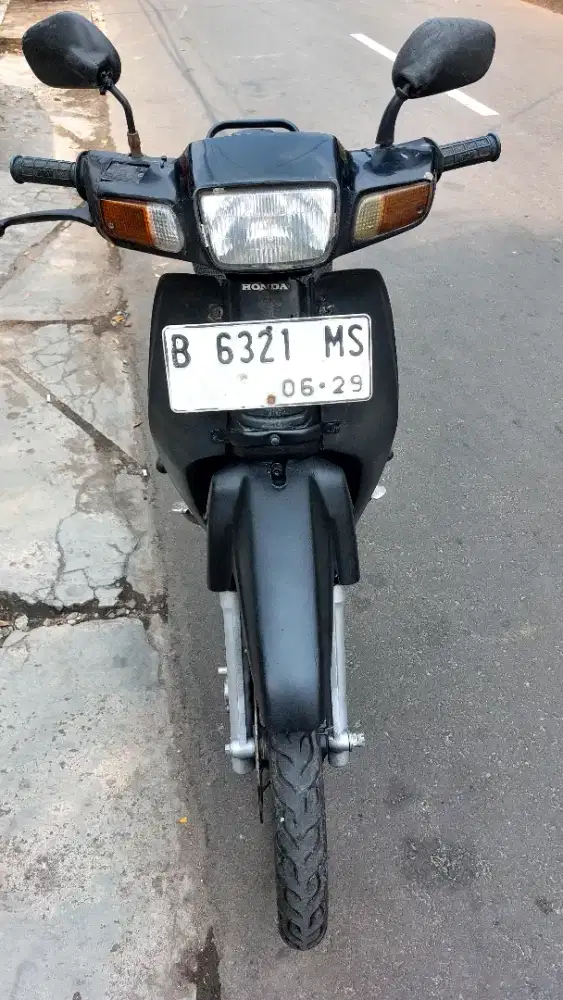 DIJUL HONDA ASTERA  GRAD