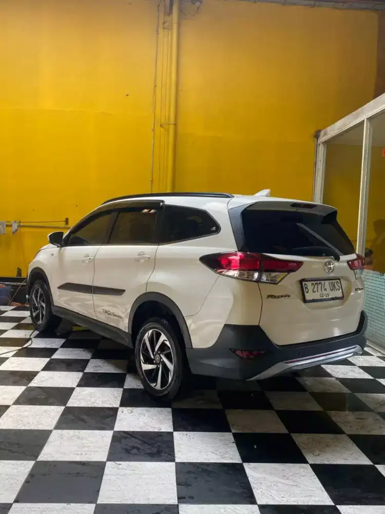 Toyota Rush 1.5 Sportivo 7 bensi AT