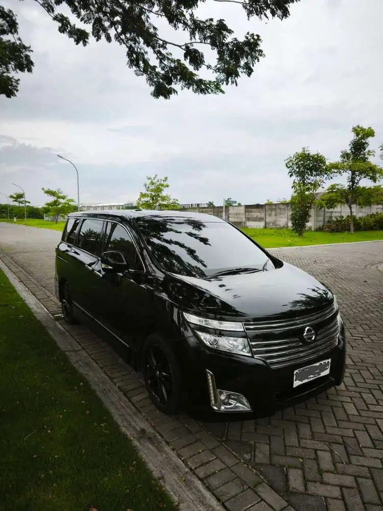 Nissan Elgrand 2013 Bensin