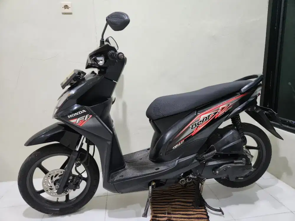Dijual Honda BeAT FI 110cc Tahun 2013 Warna Hitam